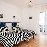 Casa Liberta - Downtown Modern With Airconditioning *