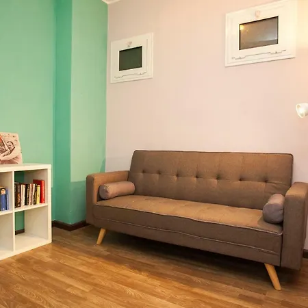 Casa Liberta - Downtown Modern With Airconditioning Apartment