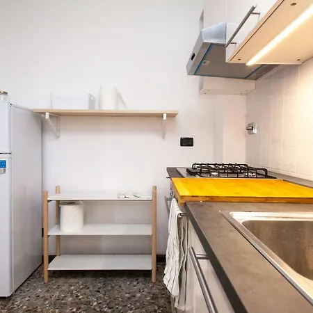 Casa Liberta - Downtown Modern With Airconditioning Apartment