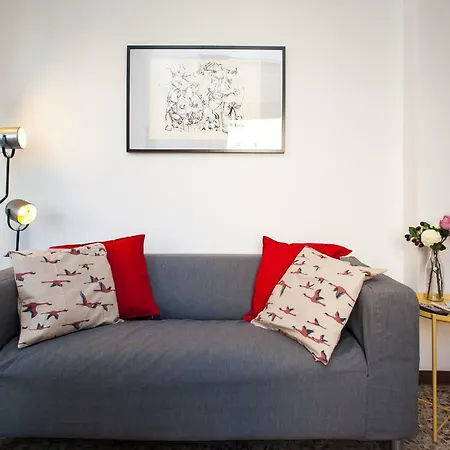Casa Liberta - Downtown Modern With Airconditioning Apartment
