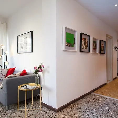 Casa Liberta - Downtown Modern With Airconditioning Apartment Sanremo