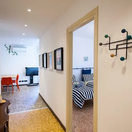 Casa Liberta - Downtown Modern With Airconditioning 公寓 圣雷默