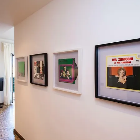 Casa Liberta - Downtown Modern With Airconditioning Apartment *