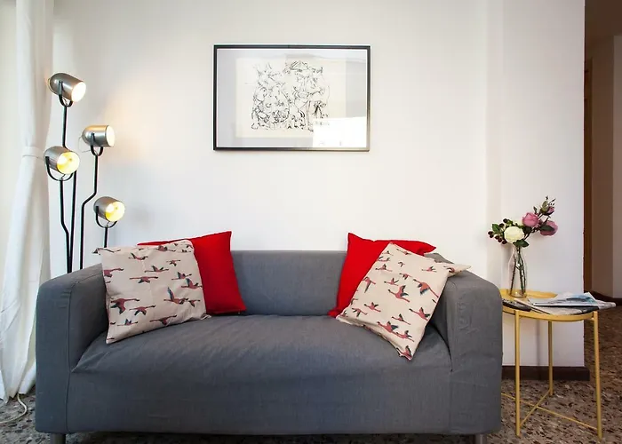 Casa Liberta - Downtown Modern With Airconditioning Apartment